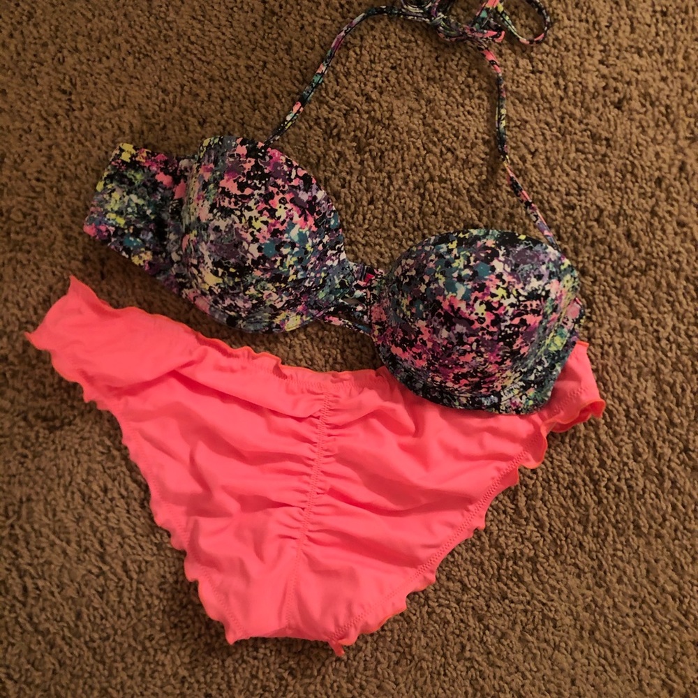 Victoria’s Secret Cheeky Bikini Set